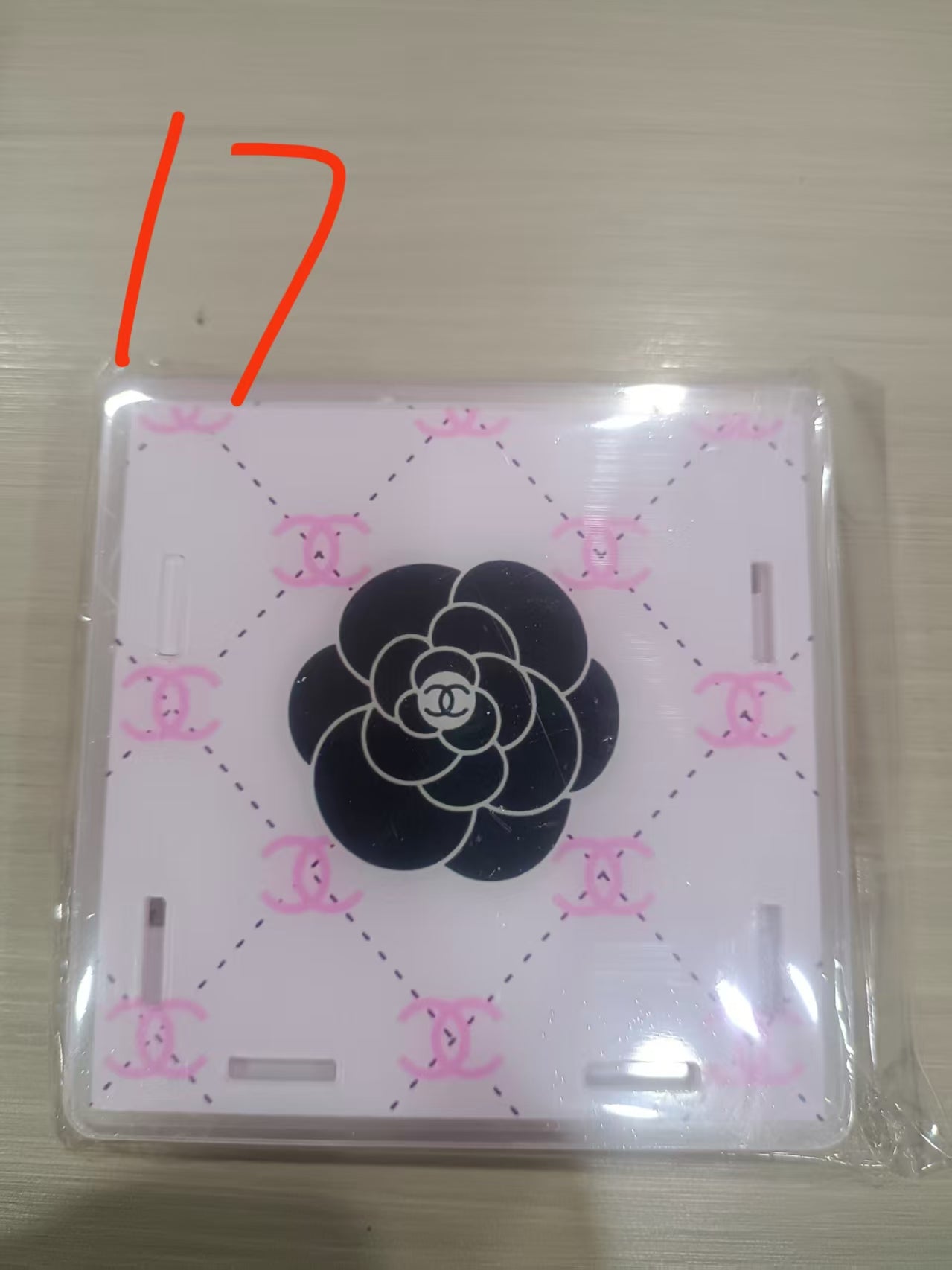 Pen holder