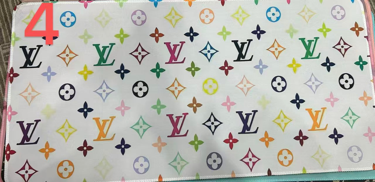 MaMa-desk mat